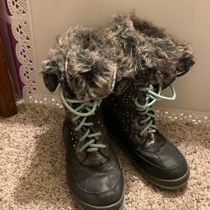Justice snow boots